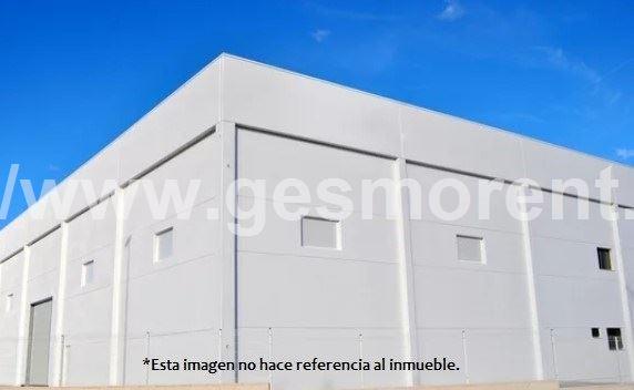 CONJUNTO DE NAVES EN VENTA EN TERRASSA