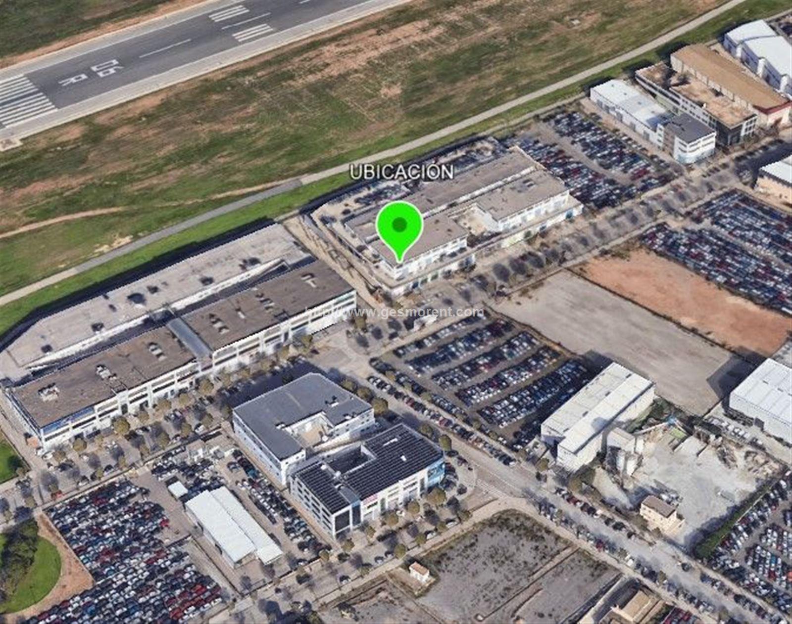 CONJUNTO DE NAVES EN VENTA CON INQUILINO EN EL POLÍGONO SON OMS