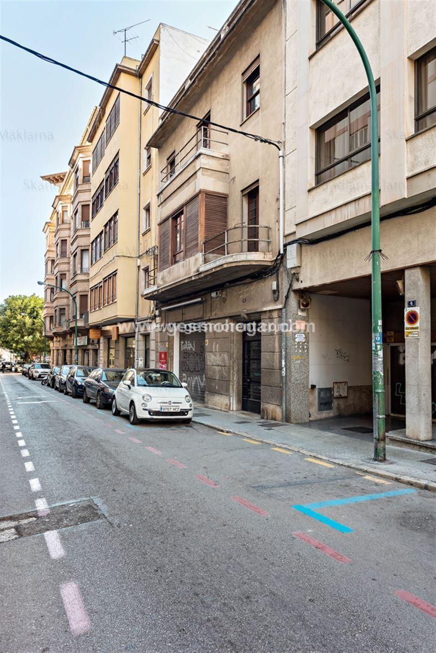 EDIFICIO EN VENTA EN PLENO CENTRO DE PALMA